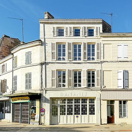 Cozy Niort Apartment Екстериор снимка