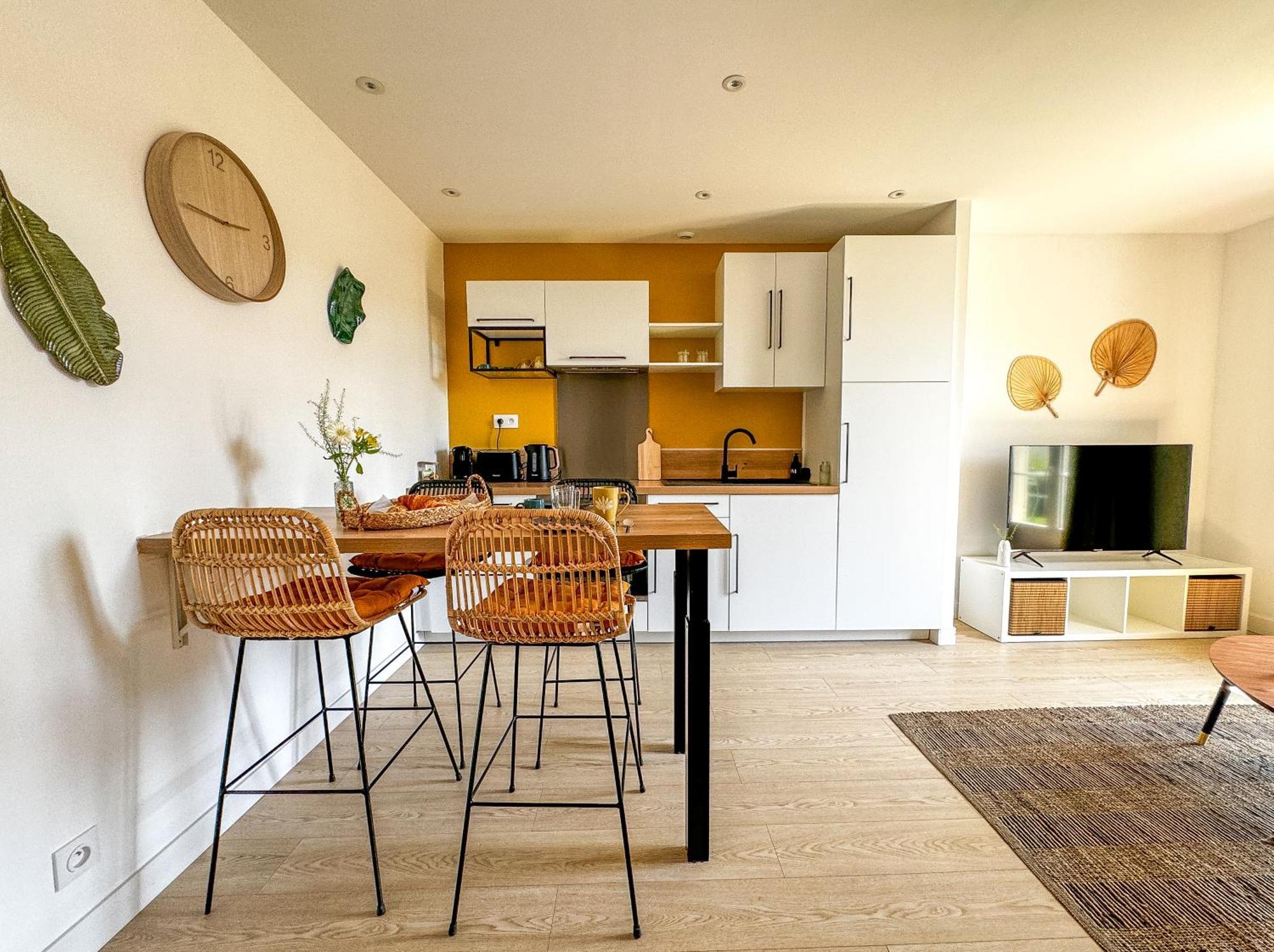 Cozy Niort Apartment Екстериор снимка