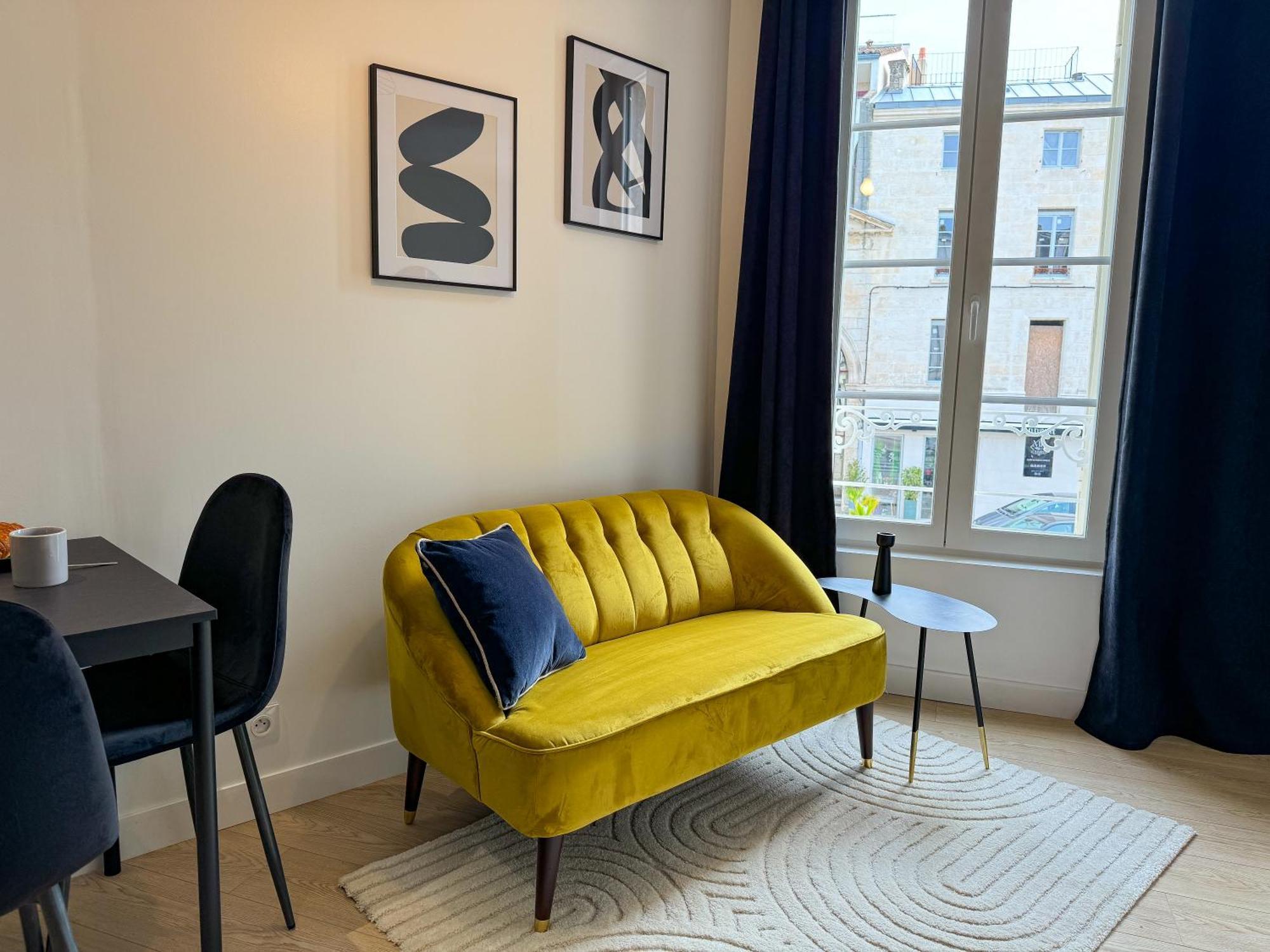 Cozy Niort Apartment Екстериор снимка
