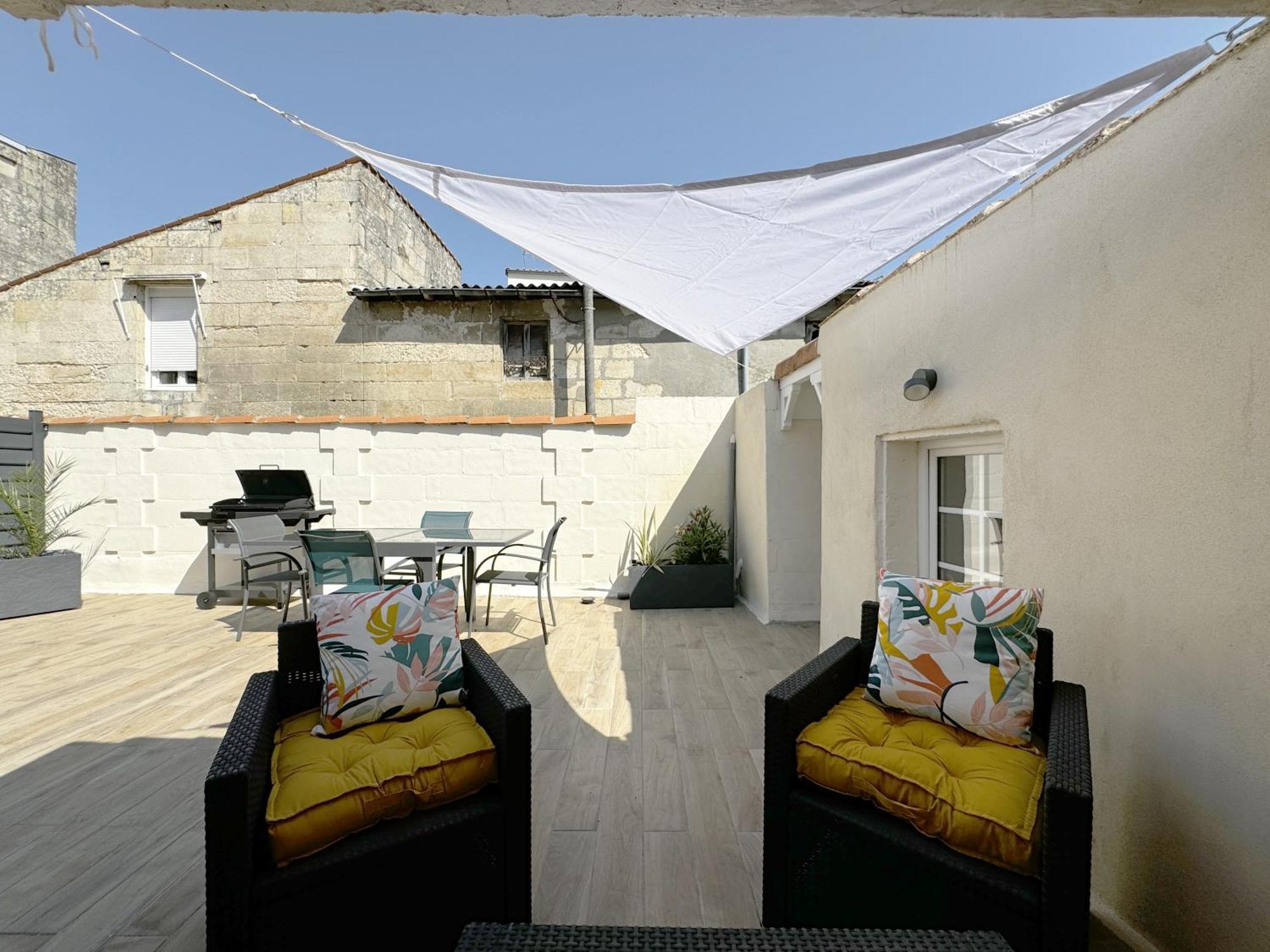 Cozy Niort Apartment Екстериор снимка